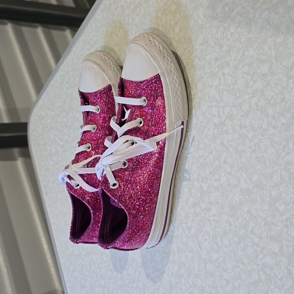 Converse Pink Glitter Low All Star Sneakers, Sz 3 Junior‎